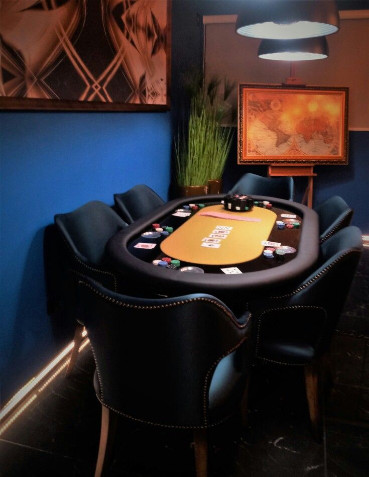 Casino privé de Pino Plate Now avec roulette et tables de cartes
